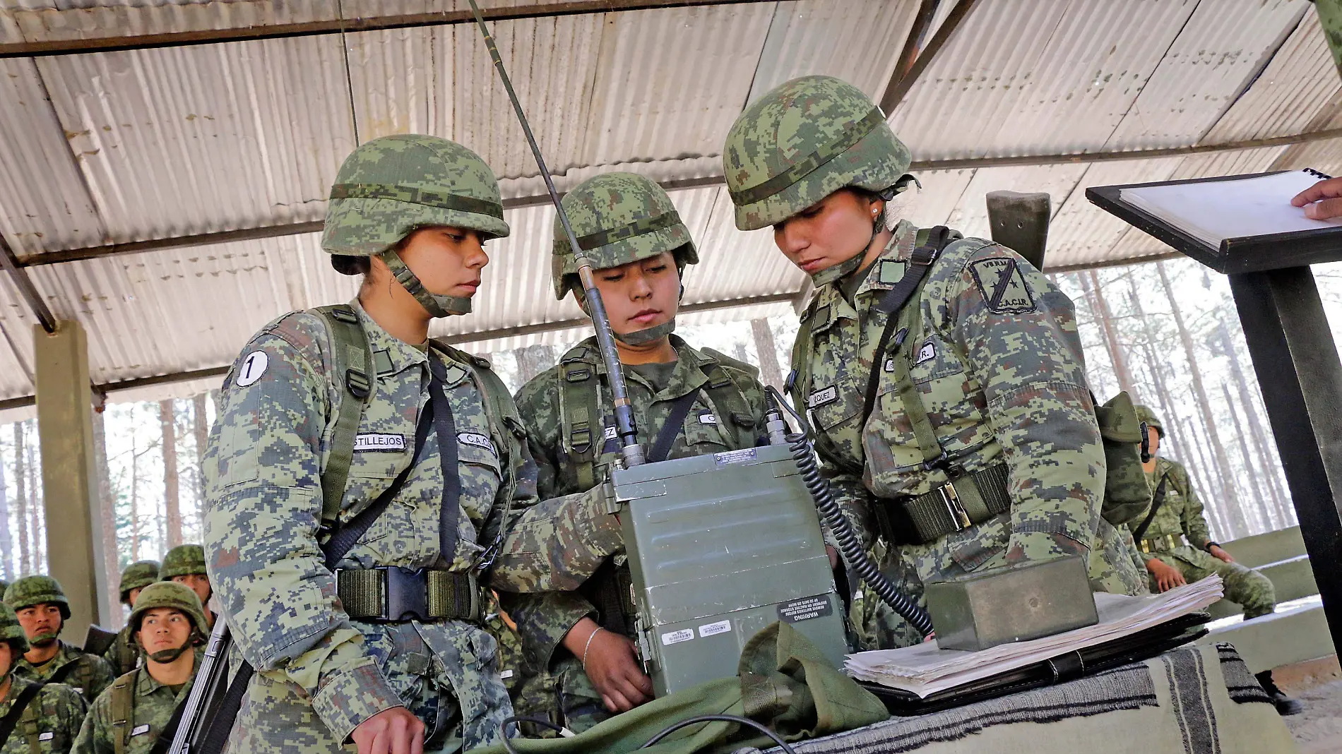 Mujeres Militares1